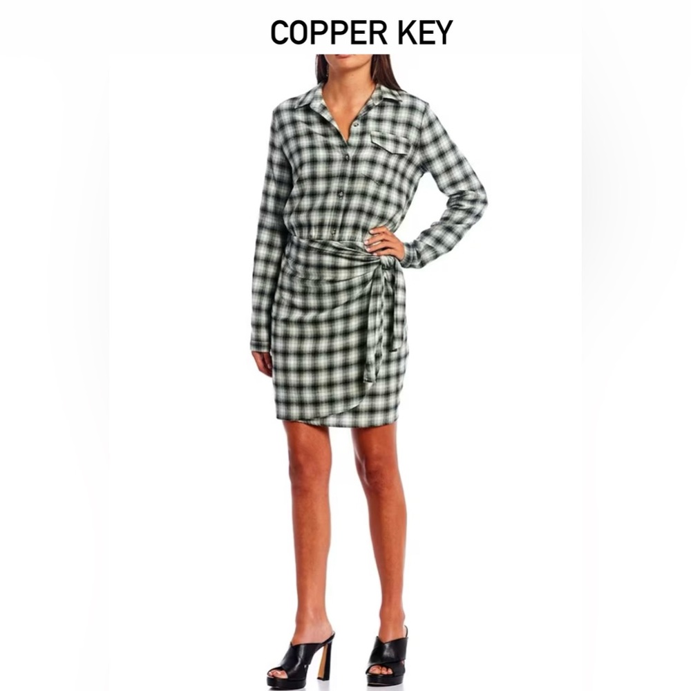 Copper Key.
Side Tie Collared Plaid Shirt Dress Size XS